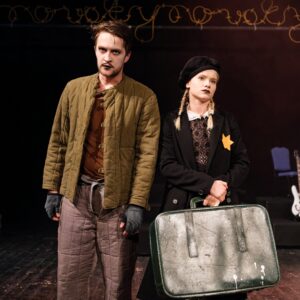 Metropolka_Kristina_Kotarbova_Filip_Brisak_autor_Robert_Tappert